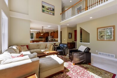 006-Living_Room-5964464-medium