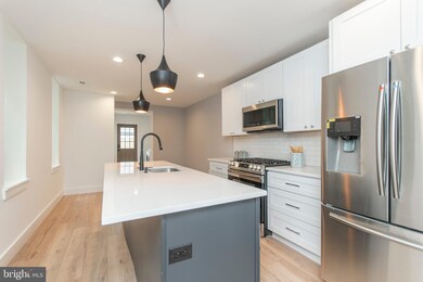 2039 Morris St, Philadelphia, PA 19145 - photo 5