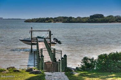 4771 Honeyridge Ln, Merritt Island, FL 32952 - photo 5