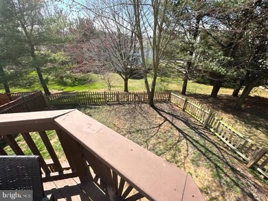 1215 Seron Ct, Sykesville, MD 21784 - photo 4