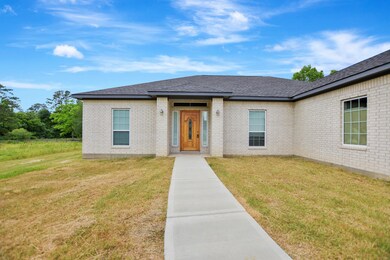 903 Rustic Oaks Dr, Magnolia, TX 77354 - photo 2