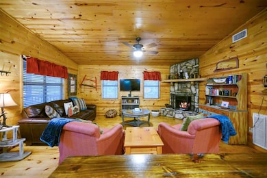 320 Orca Rd, Broken Bow, OK 74728 - photo 4