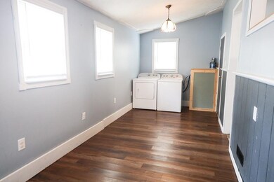 712 E Thompson St, Edinburgh, IN 46124 - photo 4