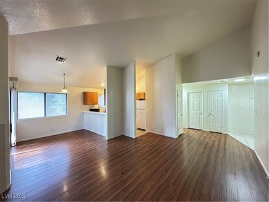 5062 S Rainbow Blvd unit 201, Las Vegas, NV 89118 - photo 3