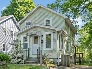 156 Hardy Pond Rd, Waltham, MA 02451 - photo 3