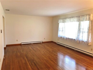 7352 2nd St, Slatington, PA 18080 - photo 4