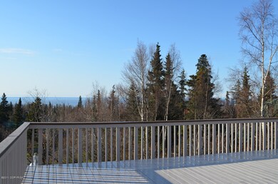 Entertain on Your Deck in the Summer