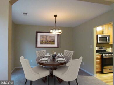 12221 Guinevere Rd, Glenn Dale, MD 20769 - photo 6