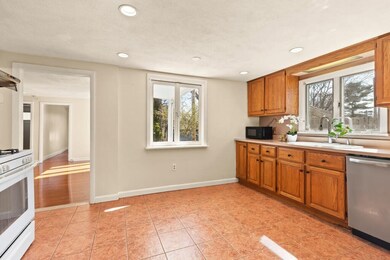 23 Burroughs Rd, North Reading, MA 01864 - photo 6