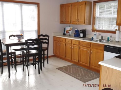 2850 Kitchen 2