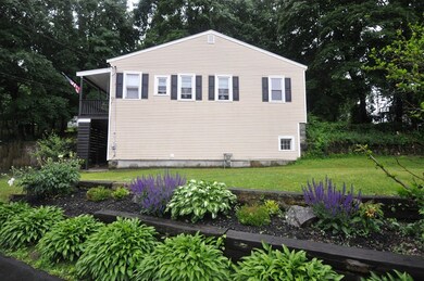 17 Valley St, Wakefield, MA 01880 - photo 2