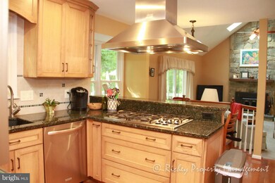 3606 Elderberry Place, Fairfax, VA 22033 - photo 6