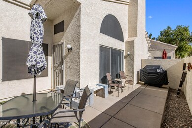 2100 W Lemon Tree Place unit 15, Chandler, AZ 85224 - photo 4