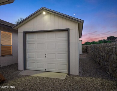 216 Lago Grande Dr, Horizon City, TX 79928 - photo 3