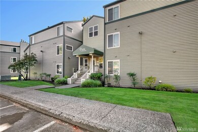 20324 Bothl Evrt Hwy unit F203, Bothell, WA 98012 - photo 2