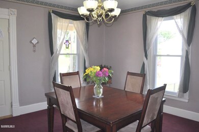 847 W Elk St, Freeport, IL 61032 - photo 3