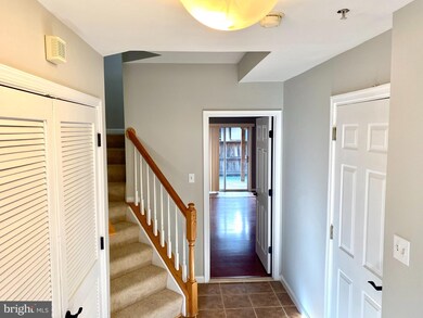 4108 Apple Leaf Ct, Pasadena, MD 21122 - photo 3