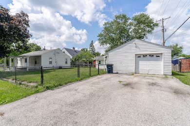 269 S 9th Ave, Beech Grove, IN 46107 - photo 2