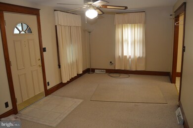 508 Muhlenberg St, Reading, PA 19605 - photo 5