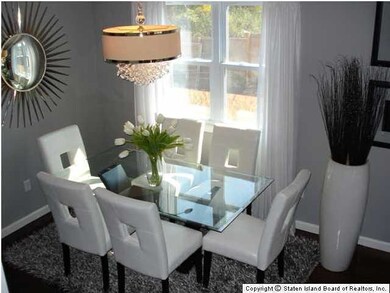 141 Roswell Ave, Staten Island, NY 10314 - photo 4