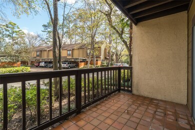 11711 Memorial Dr unit 285, Houston, TX 77024 - photo 5