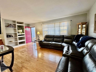 441 15th Ln NW, Center Point, AL 35215 - photo 4