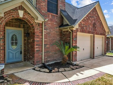 3205 Quail Run Dr, Alvin, TX 77511 - photo 3