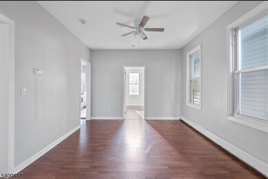 35 Mcadoo Ave unit 1, Jersey City, NJ 07305 - photo 4