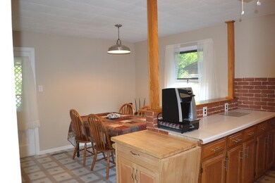 933 Berkley St, Carpentersville, IL 60110 - photo 7