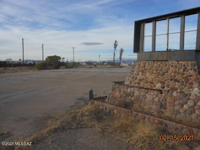 706 S Haskell Ave unit 7,8,9, Willcox, AZ 85643 - photo 2