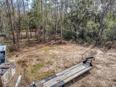 xx Menomini St unit 3, Crawfordville, FL 32327 - photo 5