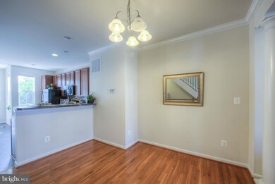 3016 Chinkapin Oak Ln unit 146, Woodbridge, VA 22191 - photo 7