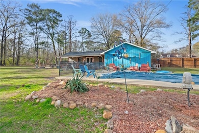 Back view with Pool