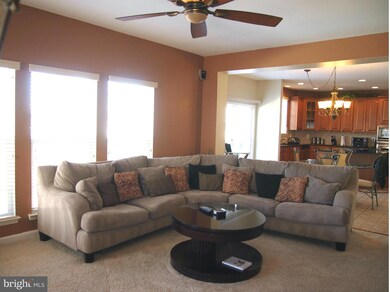 4873 Royal Coachman Dr, Elkridge, MD 21075 - photo 6