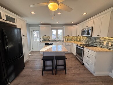 17 Edwards St, Quincy, MA 02169 - photo 2