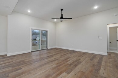 1301 Ragweed-4