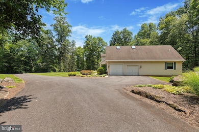 1795 Walnut Ln, Quakertown, PA 18951 - photo 3