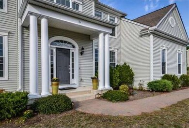 16 Howarth Dr, Upton, MA 01568 - photo 2