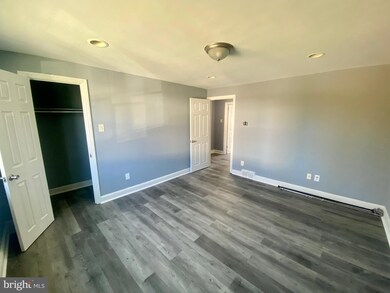 26 Ashbourne Rd, Darby, PA 19023 - photo 3