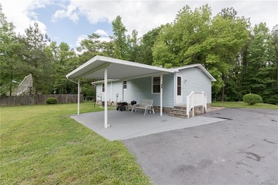 22200 Cool Water Dr, Ruther Glen, VA 22546 - photo 5