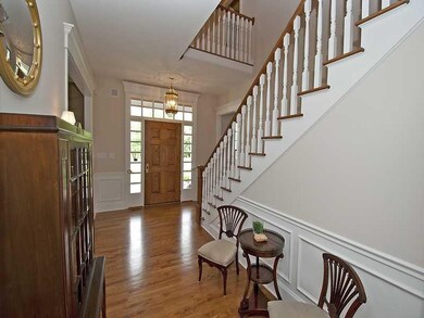 Entry/Foyer.