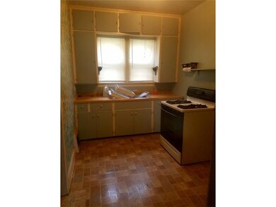 Kitchen, Lower Unit