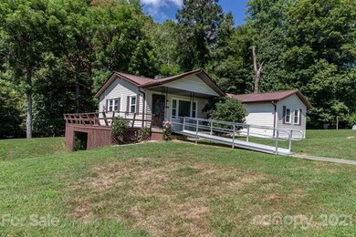 1093 Lickskillet Rd, Burnsville, NC 28714 - photo 5