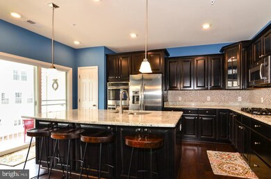 43569 Helmsdale Terrace, Chantilly, VA 20152 - photo 5