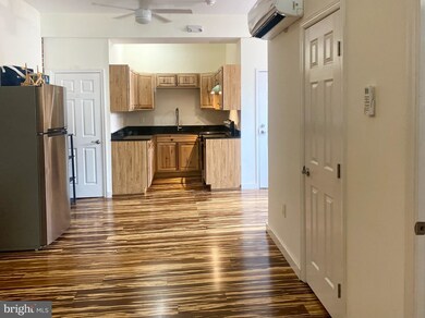 110 S Indian Aly unit A, Winchester, VA 22601 - photo 5