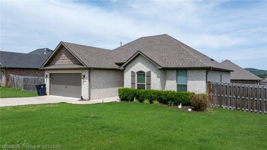 570 Captain Stockton St, Prairie Grove, AR 72753 - photo 3