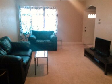 Bright spacious Living Room