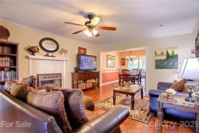 19 Westmont Dr, Asheville, NC 28806 - photo 6