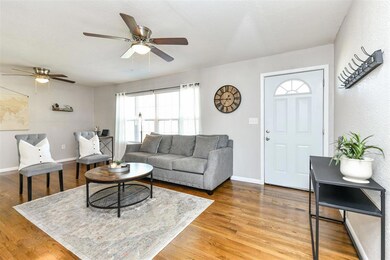 911 Poindexter Ave, Cleburne, TX 76033 - photo 2