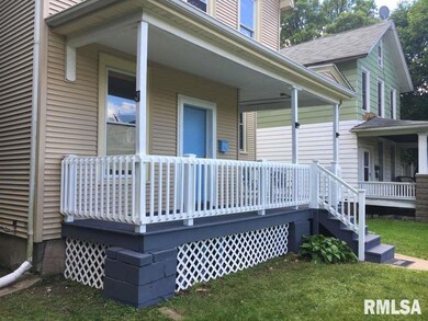 1009 W 14th St, Davenport, IA 52804 - photo 2